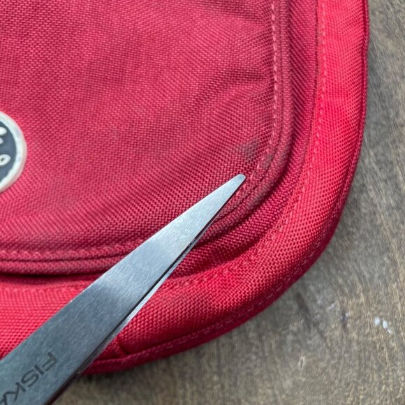 Crumpler Red Crossbody Messenger Bag Nylon Travel Casual Everyday - Picture 3 of 9